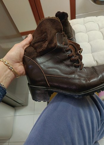 Kahverengi Deri Tokalı Kadın Botları - Görsel 7