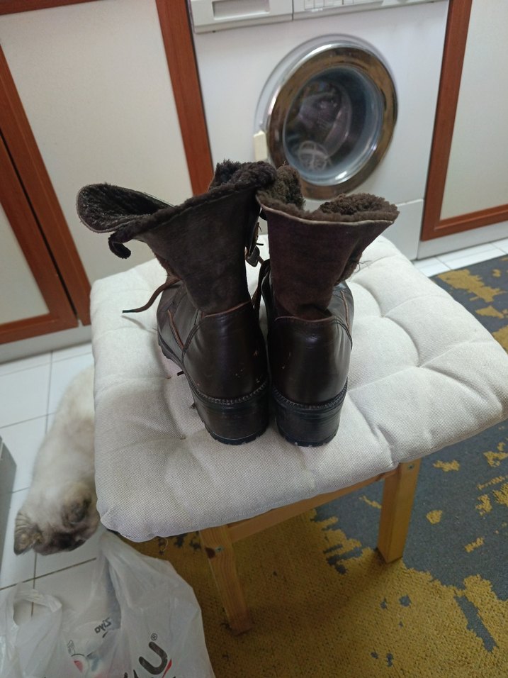 Kahverengi Deri Tokalı Kadın Botları - Görsel 5