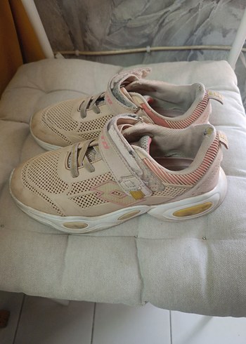 Bej Kız Çocuk Spor Ayakkabı Velcro - Görsel 2