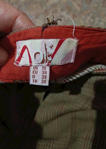 Düğmeli Kahverengi Kadın Kumaş Pantolon - Görsel 5