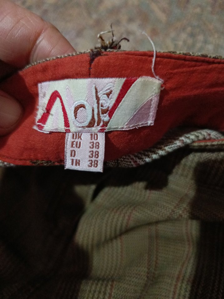 Düğmeli Kahverengi Kadın Kumaş Pantolon - Görsel 5