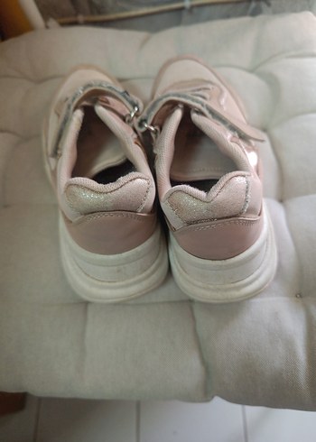 Kız Çocuk Pembe Bağcıklı Spor Ayakkabı - Görsel 3