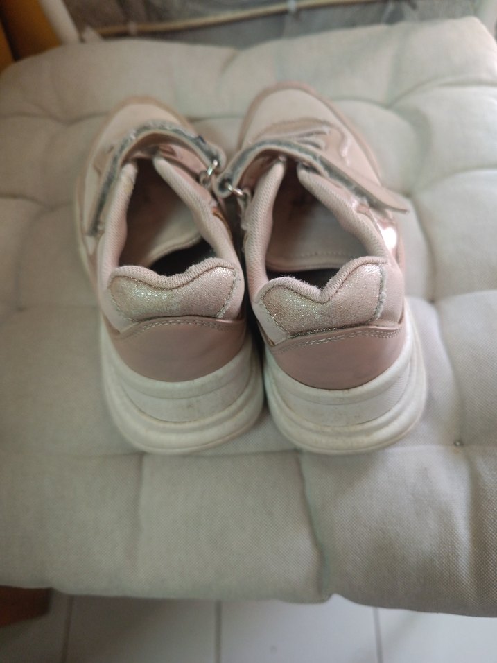 Kız Çocuk Pembe Bağcıklı Spor Ayakkabı - Görsel 3