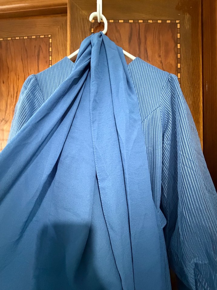 Mavi Kemerli Uzun Elbise - Görsel 4