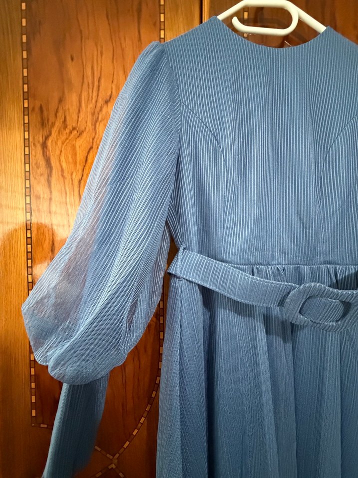 Mavi Kemerli Uzun Elbise - Görsel 2