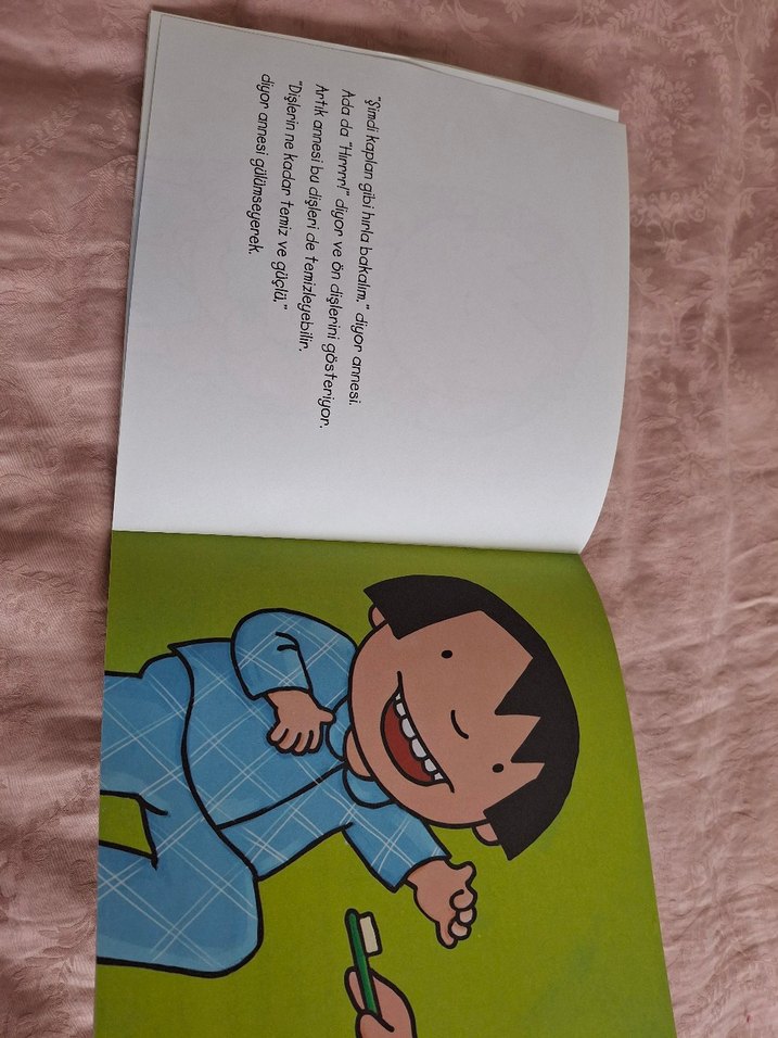 Ada Dişlerini Fırçalıyor - Çocuk Kitabı - Görsel 2