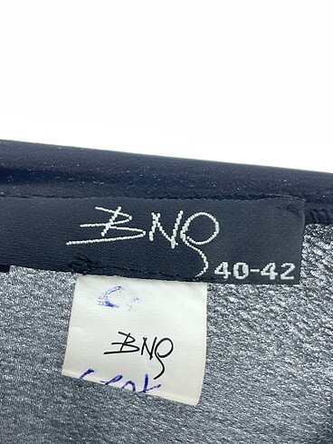 40 Beden siyah Renk BNG Design Bluz %70 İndirimli.