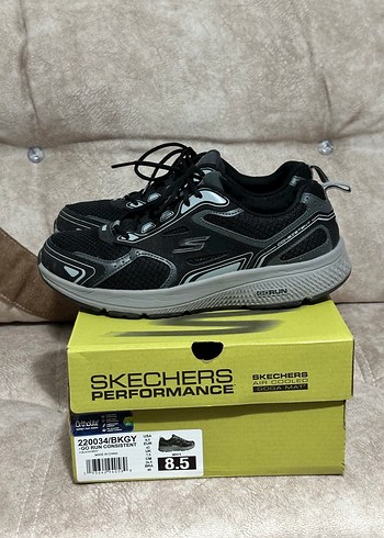 42 Beden Skechers Siyah Günlük Spor Ayakkabı