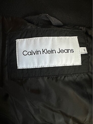 s Beden calvin klein mont