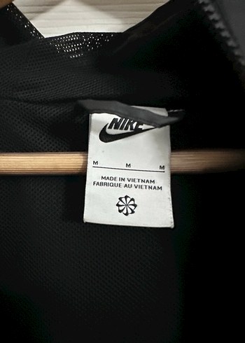 Nike Siyah Fermuarlı Erkek Yağmurluk - Görsel 3