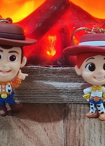 Toy Story Woody ve Jessie Anahtarlık Set - Görsel 4