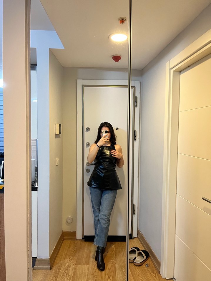 Siyah Deri Kadın Midi Boy Dar Kesim Jean - Görsel 2