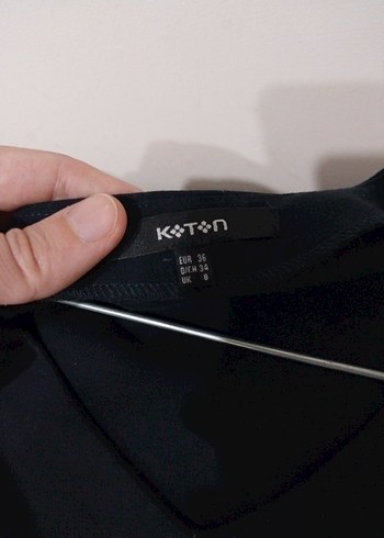 lacivert-beyaz V yakalı kolsuz midi elbise - Görsel 3