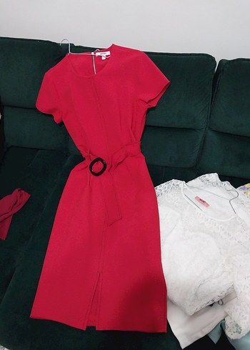 Kırmızı Kısa Kollu Kemerli elbise - Görsel 4