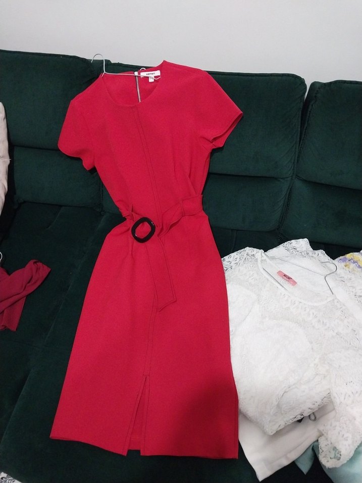 Kırmızı Kısa Kollu Kemerli elbise - Görsel 4