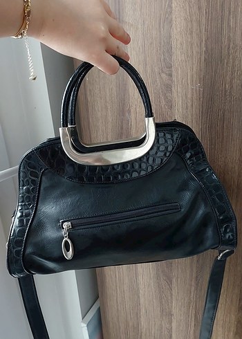 Kilitli Siyah Deri Yılan Desenli Kadın Çanta - Görsel 2