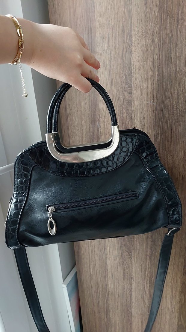 Kilitli Siyah Deri Yılan Desenli Kadın Çanta - Görsel 2