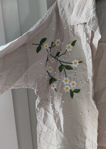 Nakışlı Gri Keten Kadın Gömlek - Görsel 2