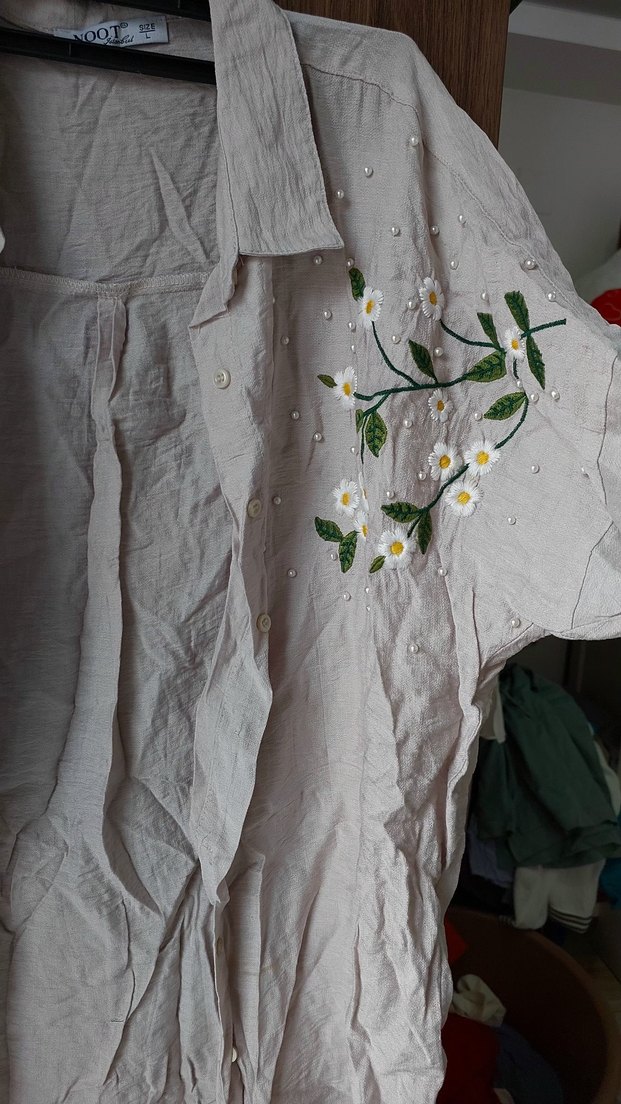 Nakışlı Gri Keten Kadın Gömlek - Görsel 3