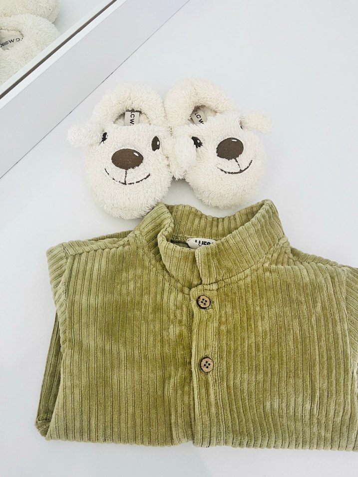 Düğmeli Khaki Erkek Bebek gömlek yanında panduf hediye  21-22 - Görsel 2