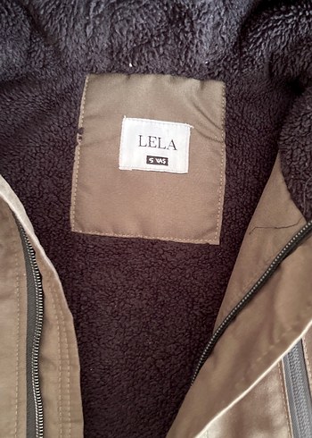 Yeşil Kapüşonlu Erkek Çocuk Mont - Görsel 4