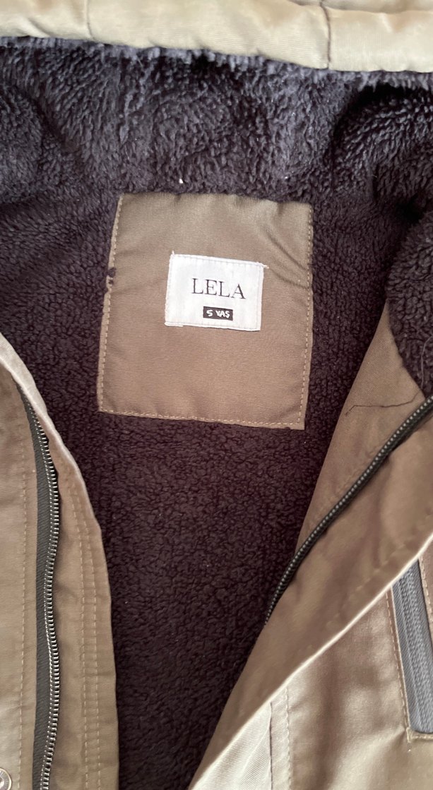 Yeşil Kapüşonlu Erkek Çocuk Mont - Görsel 4