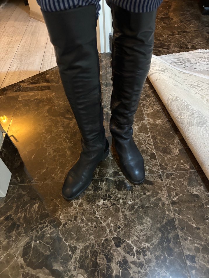 Kadın Siyah Deri Diz Üstü Tokalı Bot - Görsel 2