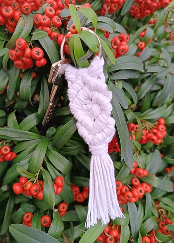 Beyaz Bohem Püsküllü Anahtarlık - Görsel 3