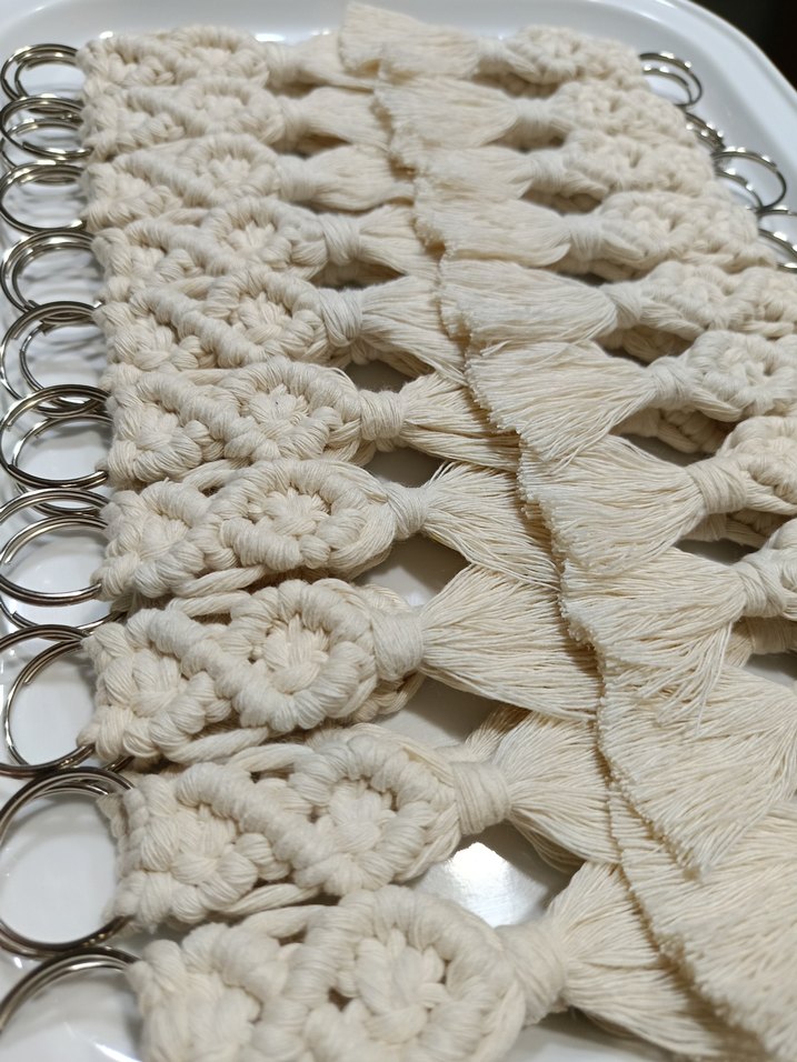 Bohem Beyaz Püsküllü Anahtarlık - Görsel 5