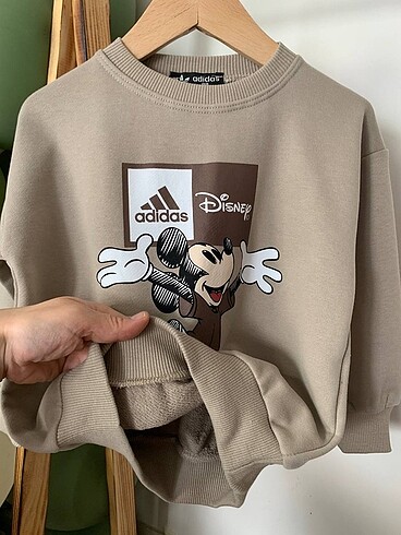 8 Yaş Beden kahverengi Renk Adidas mickey takım
