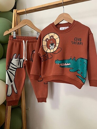 7 Yaş Beden bordo Renk ZARA SAFARİ TAKIM