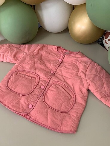 Zara Zara kapitone mont