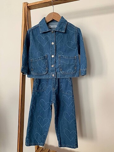 4 Yaş Beden mavi Renk Zara kalpli denim takım