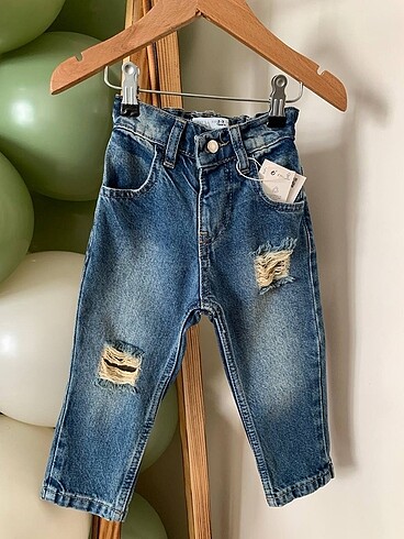 24-36 Ay Beden ZARA YIRTIK JEAN