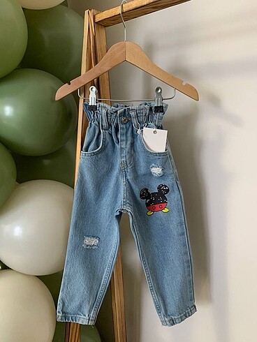 4 Yaş Beden mavi Renk ZARA MİCKEY MOUSE JEAN