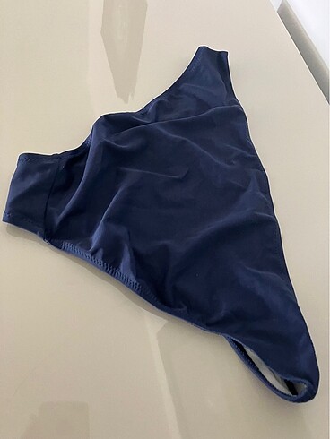 Zeki Bikini altı