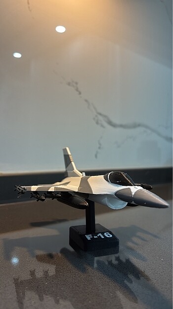F-16 MAKET SAVAŞ UÇAĞI