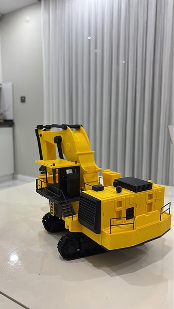 Beden Caterpillar İş Makinası Maket