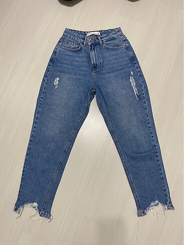 Kadın Yırtık Modelli Jean