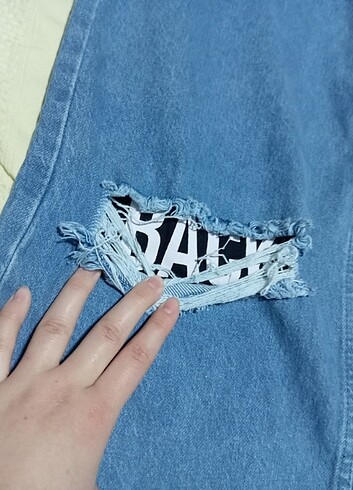 40 Beden Mavi Jean yırtmaçlı pantolon