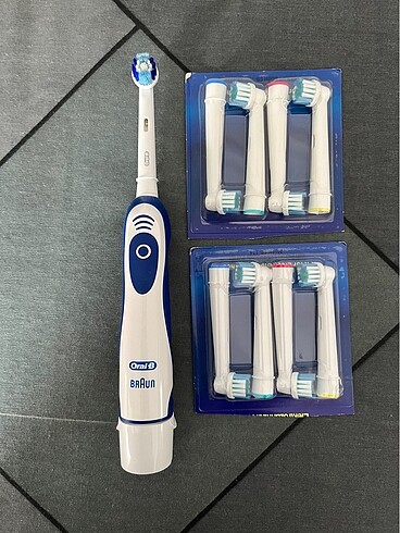 Oral-B Pilli Diş Fırçası