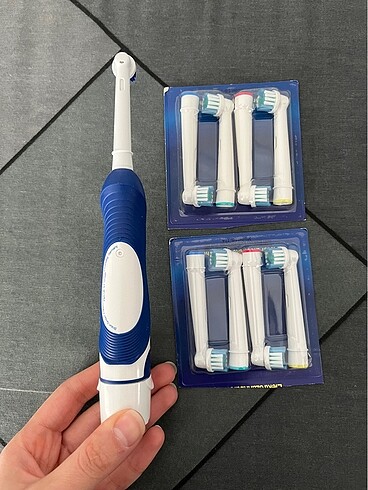 Beden Oral-B Pilli Diş Fırçası