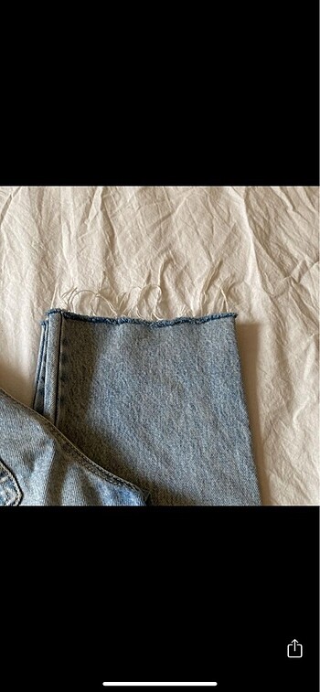 34 Beden mavi Renk Stradivarius d96 jean
