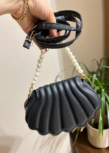 İnci Askılı Siyah Deri Kadın Çanta - Görsel 3