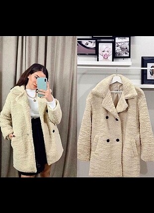 Peluş bej rengi kaban mont