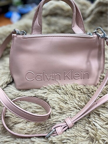 ORJİNAL CALVİN KLEİN ÇANTA