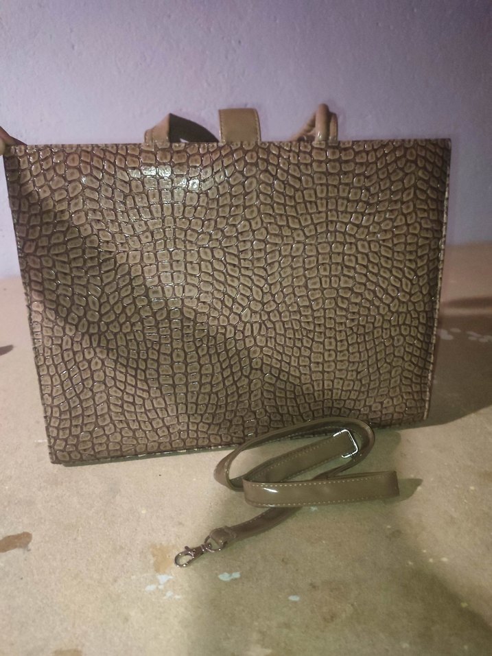 Kroko Desenli Damla Askılı Şık Evrak Çantası - Görsel 3