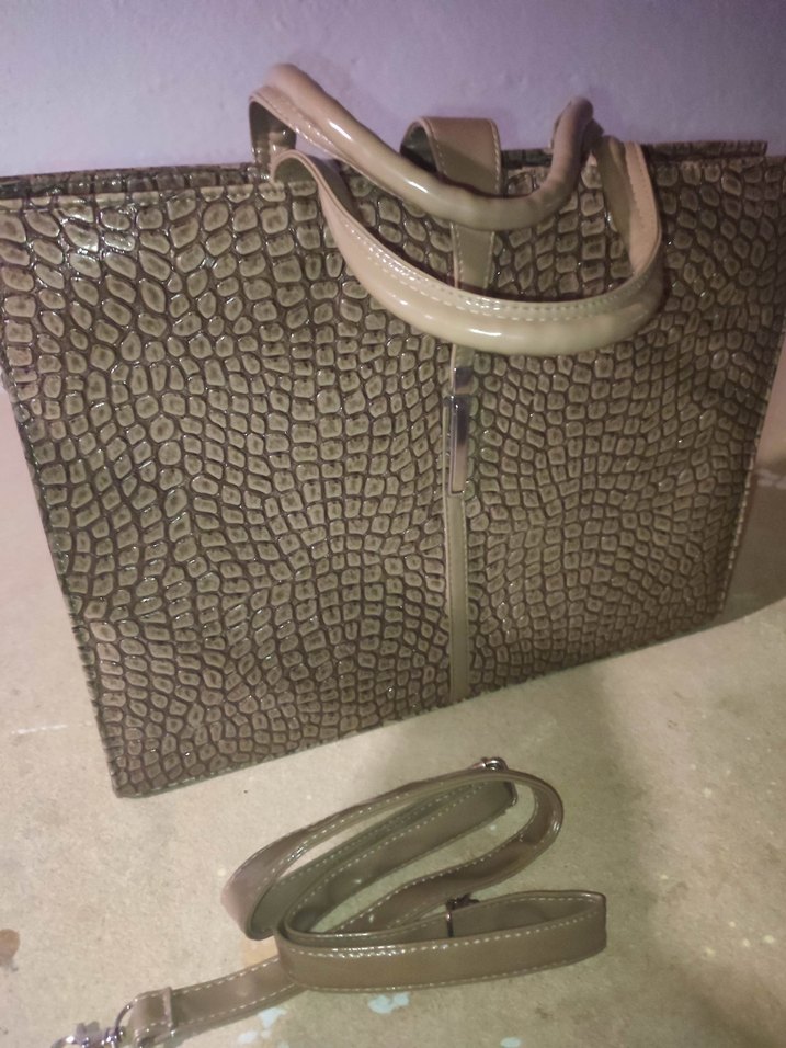 Kroko Desenli Damla Askılı Şık Evrak Çantası - Görsel 2