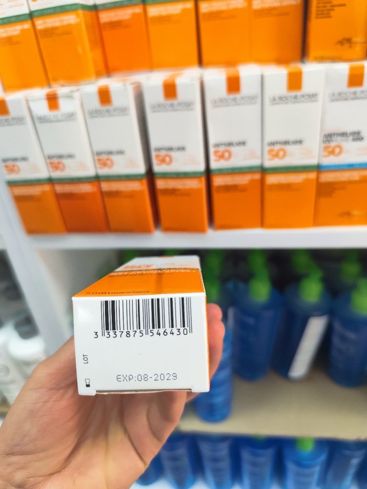 La Roche-Posay Anthelios SPF 50+ Matlaştırıcı Jel Krem - Görsel 3