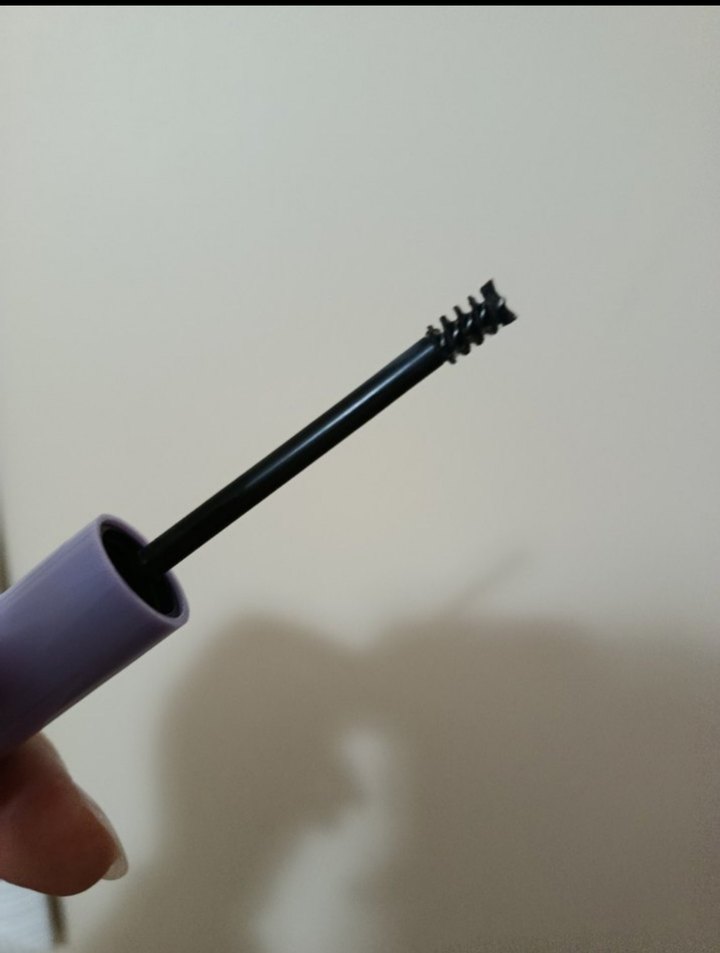 Maybelline Superlock Kaş Sabitleyici Pastel Bej - Görsel 3